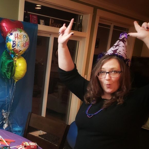 Meet your Posher, Denelle - Picture 1 of 1